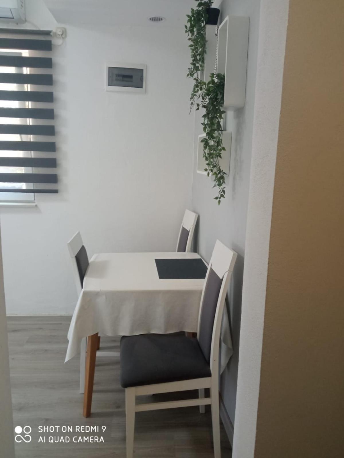 Apartmani Andelo, Tommy, Leon Bibinje Exteriör bild