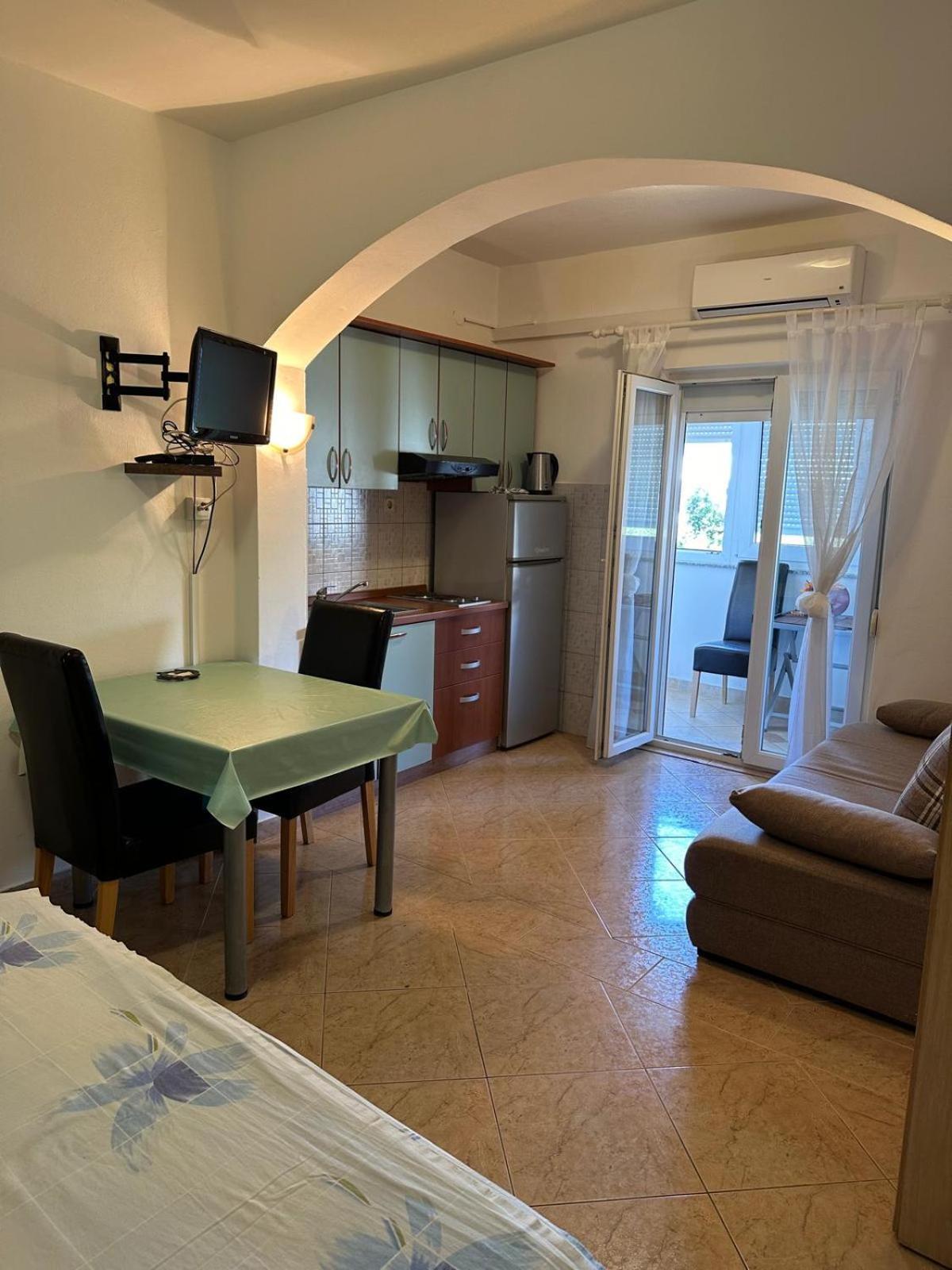 Apartmani Andelo, Tommy, Leon Bibinje Exteriör bild