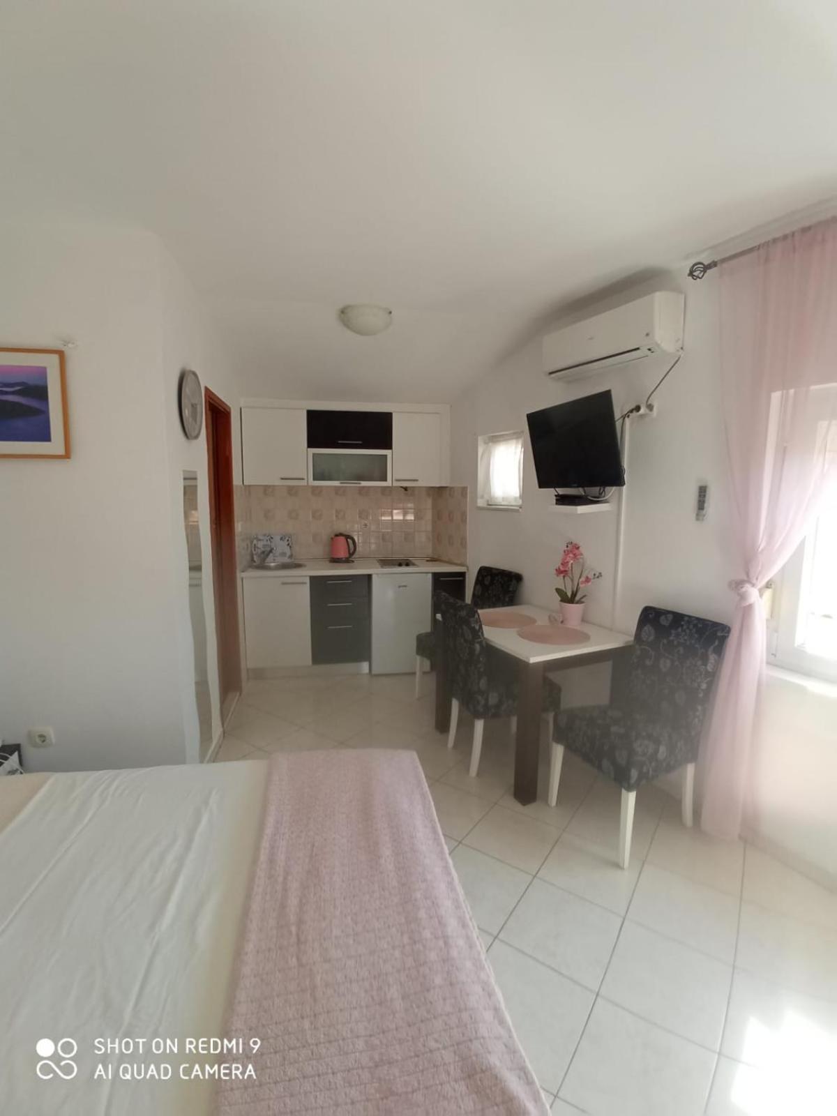 Apartmani Andelo, Tommy, Leon Bibinje Exteriör bild